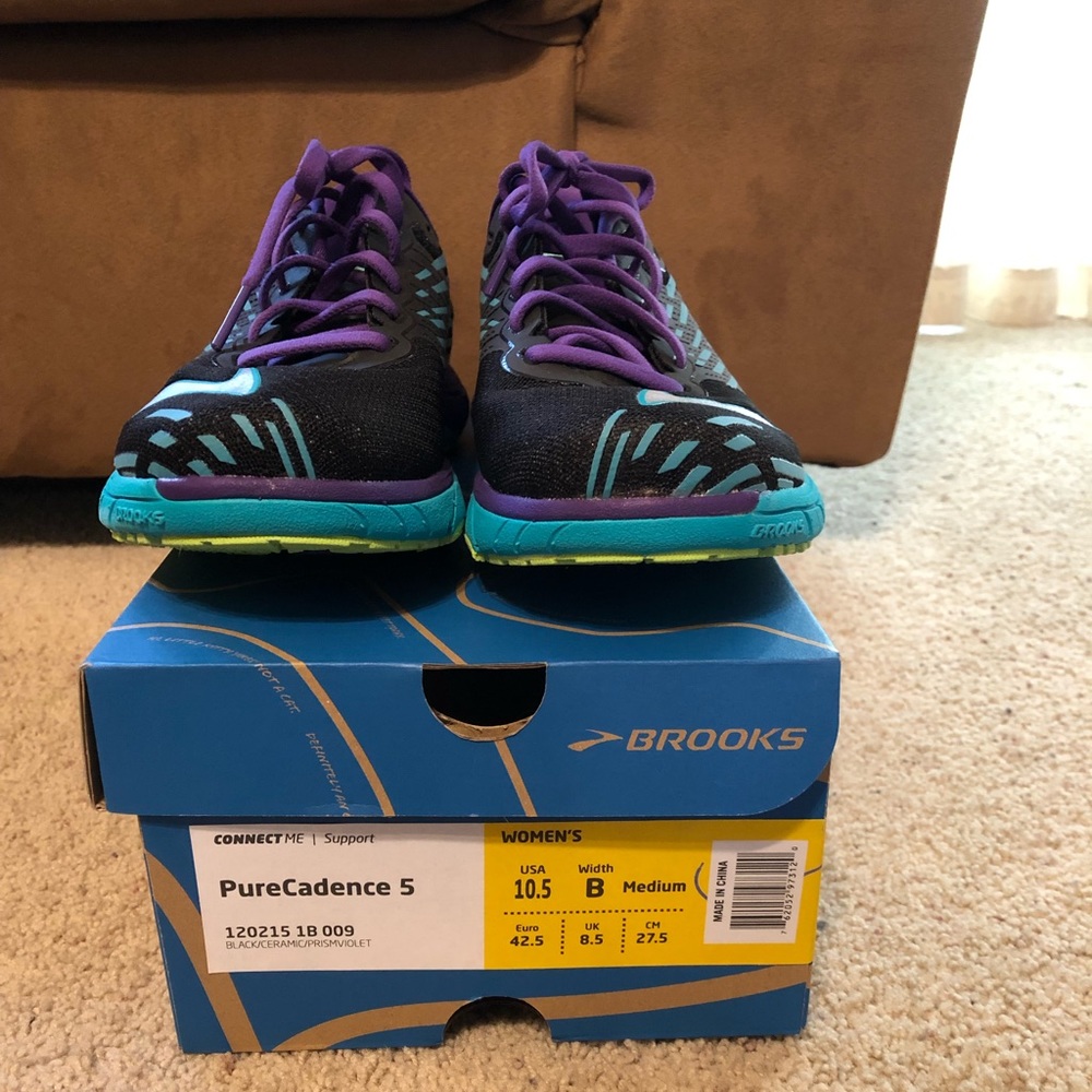 NWB Brooks Pure Cadence 5 running shoe size 10.5.
